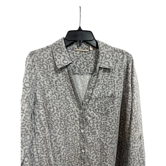 Soft Surroundings Button Shirt M Tencel Grey Leopard 2AD62 - Picture 4 of 6